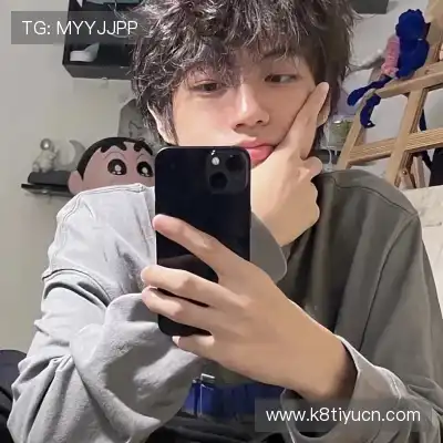 仲灵楚